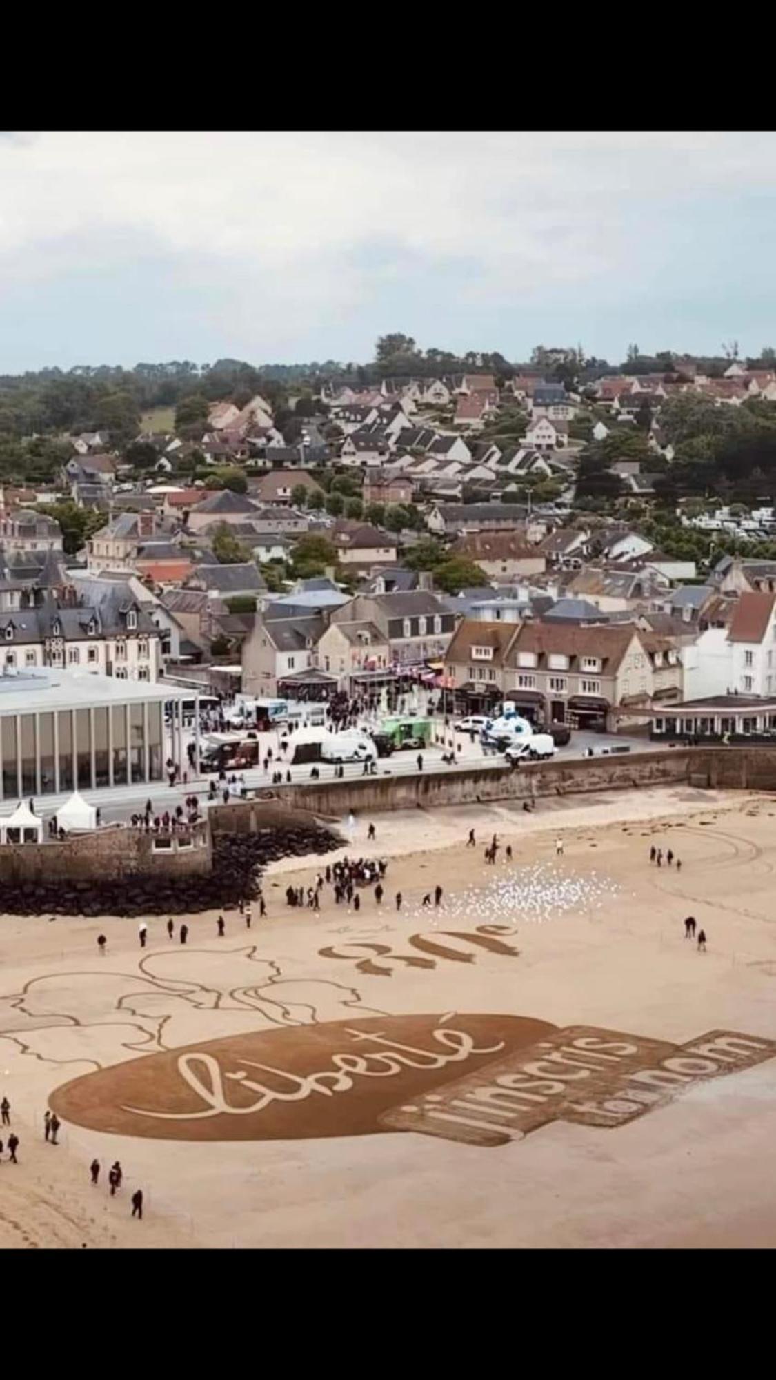 Vue Mer A Arromanches エクステリア 写真